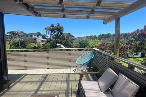 Photo of property in 352 Motutara Road, Muriwai, 0881