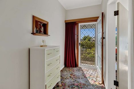 Photo of property in 10 William Street, Marton, 4710