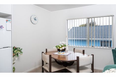 Photo of property in 1/16 Starforth Place, Henderson, Auckland, 0612