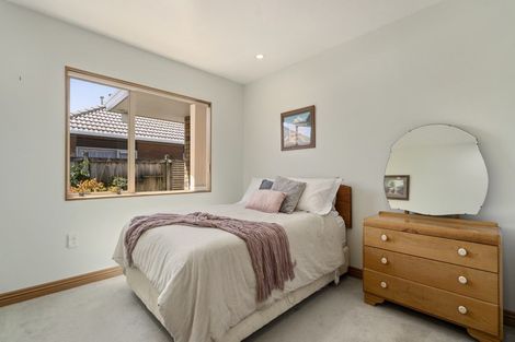 Photo of property in 18 Park Lane, Waitara, 4320