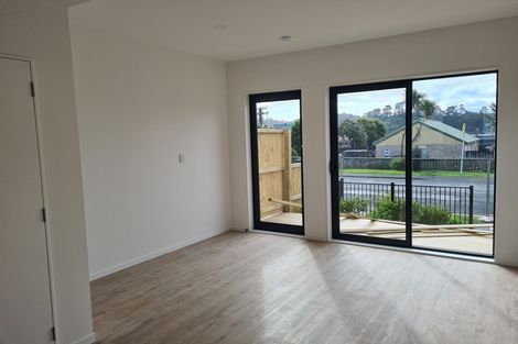 Photo of property in 3/122 Pooks Road, Ranui, Auckland, 0612