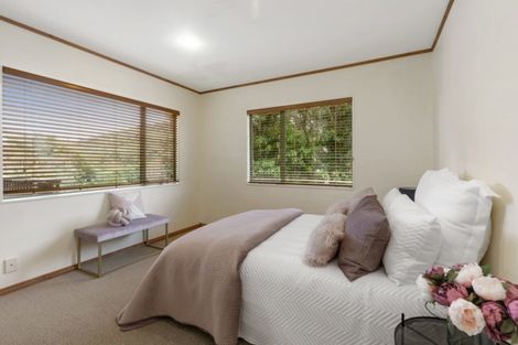 Photo of property in 16 Haast Close, Kelson, Lower Hutt, 5010