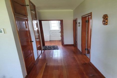 Photo of property in 5 Clark Road, Karaka, Papakura, 2580