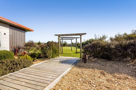 Photo of property in 280 Austin Road, Normanby, Hawera, 4673