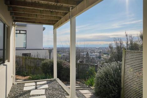 Photo of property in 18 Overdale Drive, Cashmere, Christchurch, 8022