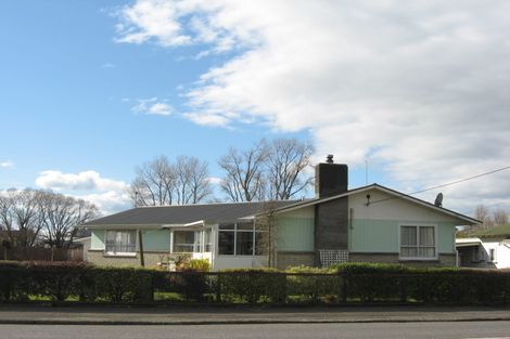 Photo of property in 16 Victoria Street, Waipawa, 4210