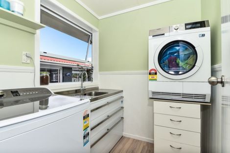 Photo of property in 3 Delamare Road, St Andrews, Hamilton, 3200
