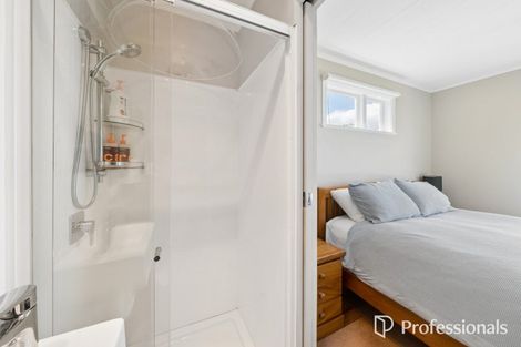 Photo of property in 24 Pekanga Road, Normandale, Lower Hutt, 5010