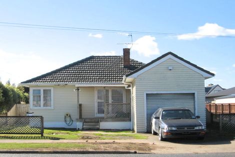 Photo of property in 36 Kelvin Road, Papakura, 2110