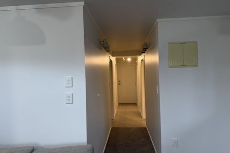 Photo of property in 117 Pupuke Road, Northcote, Auckland, 0627