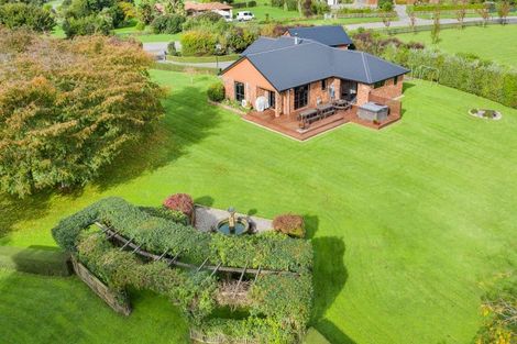 Photo of property in 66 Pohutukawa Drive, Levin, 5571