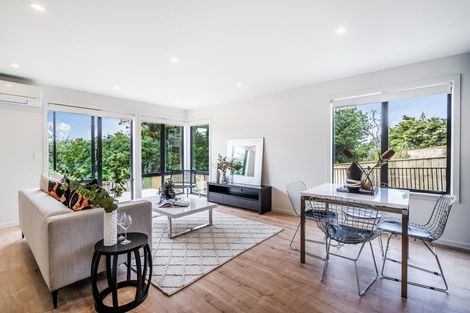 Photo of property in 5b Nea Place, Hillcrest, Auckland, 0627