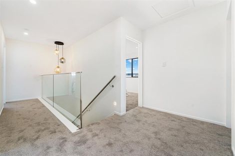 Photo of property in 9 Woven Place, Karaka, Papakura, 2113