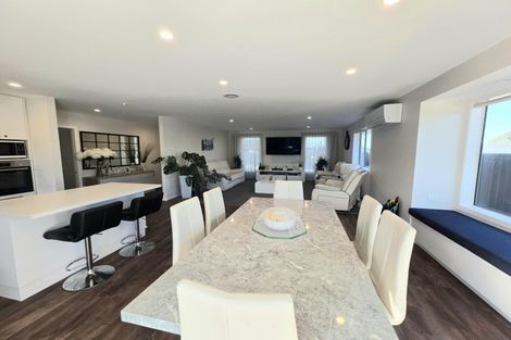 Photo of property in 15 Royal Oak Crescent, Holmes Hill, Oamaru, 9401