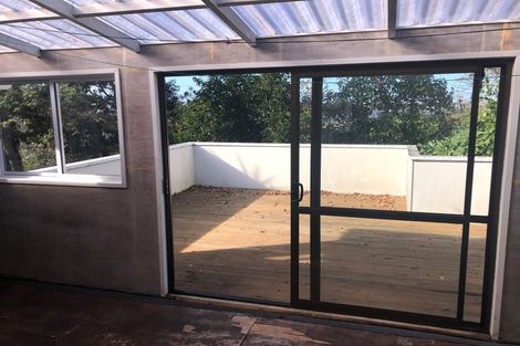 Photo of property in 334 Triangle Road, Massey, Auckland, 0614