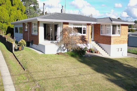 Photo of property in 384r Welcome Bay Road, Welcome Bay, Tauranga, 3175
