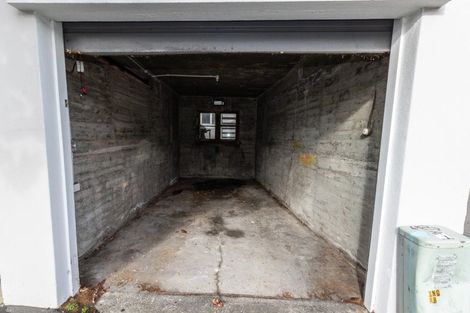 Photo of property in Fountain Court, 16/48u Oriental Parade, Oriental Bay, Wellington, 6011