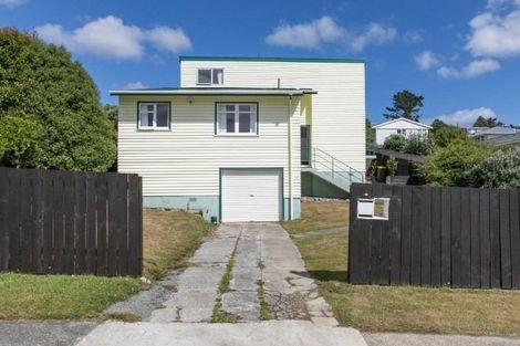 Photo of property in 53 Beaumaris Crescent, Ascot Park, Porirua, 5024
