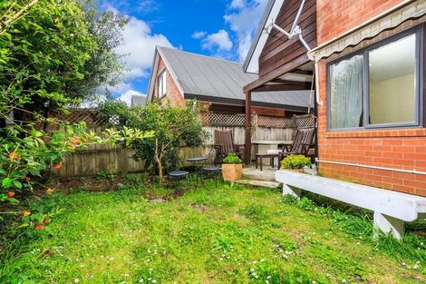 Photo of property in 37 Fields Parade, Oteha, Auckland, 0632