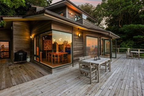 Photo of property in 70a Morley Street, New Plymouth, 4310