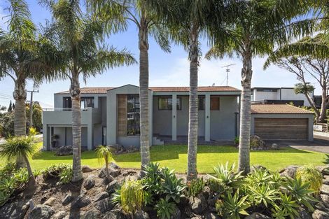 Photo of property in 48 Park Rise, Campbells Bay, Auckland, 0630