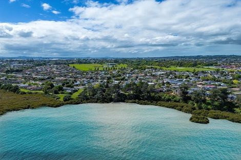 Photo of property in 56 Ramwall Place, Weymouth, Auckland, 2103