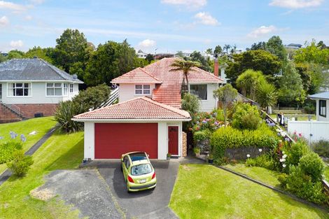 Photo of property in 9 Philip Place, Hillcrest, Auckland, 0627