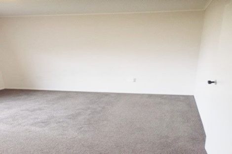 Photo of property in 4 Queen Mary Avenue, New Lynn, Auckland, 0600