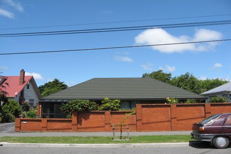 Photo of property in 104 Hawford Road, Opawa, Christchurch, 8023