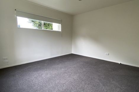 Photo of property in 2/336a East Coast Road, Sunnynook, Auckland, 0632