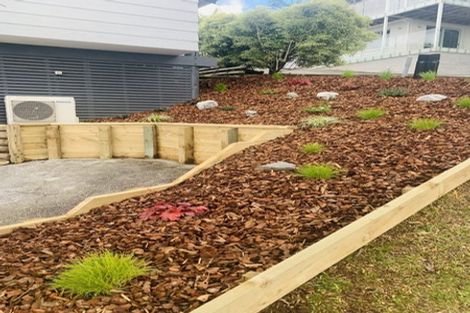 Photo of property in 1/13 Girrahween Drive, Totara Vale, Auckland, 0629