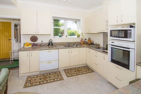 Photo of property in 32 Masters Crescent, Masterton, 5810