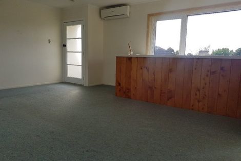 Photo of property in 42 Durham Street, Te Atatu Peninsula, Auckland, 0610