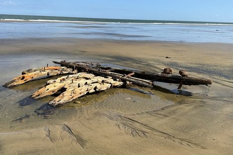 Photo of property in 3 Signal Stn Road, Pouto, Te Kopuru, 0391