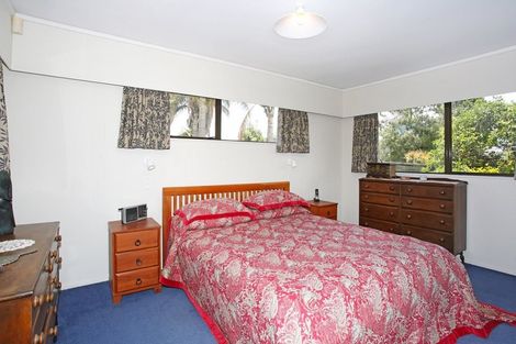 Photo of property in 5 Rushgreen Avenue, Pahurehure, Papakura, 2113