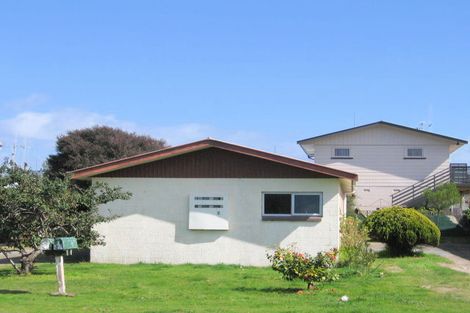 Photo of property in 1/3 Kirkpatrick Place, Papamoa Beach, Papamoa, 3118