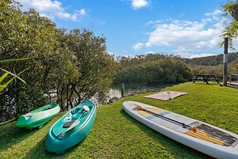 Photo of property in 847 Matapouri Road, Matapouri, Whangarei, 0173
