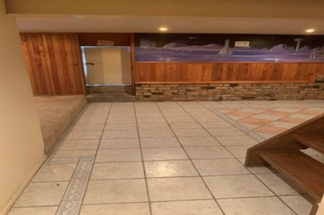 Photo of property in 27 Wairau Road, Forrest Hill, Auckland, 0627