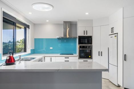 Photo of property in 6 Carrington Drive, Papamoa Beach, Papamoa, 3118