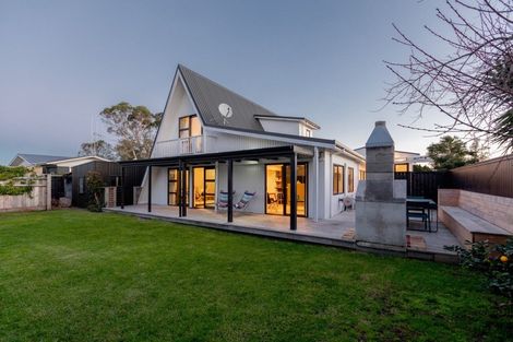 Photo of property in 89 Links Avenue, Mount Maunganui, 3116
