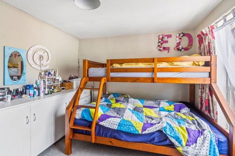 Photo of property in 2/33 Somerset Crescent, Spreydon, Christchurch, 8024