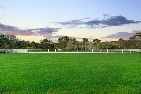 Photo of property in 490 Whitehills Road, Waitoki, Silverdale, 0994