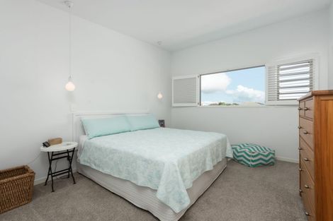 Photo of property in 24a Sunbrae Grove, Mount Maunganui, 3116