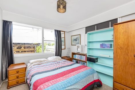 Photo of property in 25 Gray Avenue, Paraparaumu Beach, Paraparaumu, 5032
