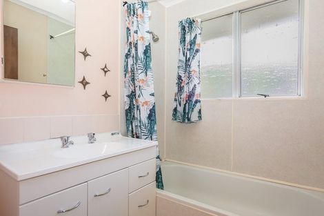 Photo of property in 1/20 Te Arataura Street, Takapuwahia, Porirua, 5022