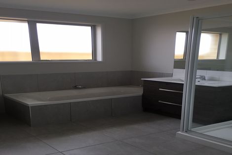 Photo of property in 7 Oka Street, Papamoa Beach, Papamoa, 3118