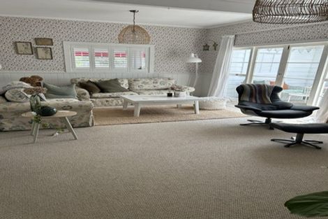 Photo of property in 47 Roland Road, Greenhithe, Auckland, 0632