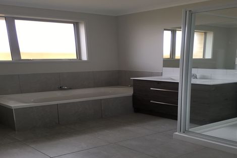 Photo of property in 7 Oka Street, Papamoa Beach, Papamoa, 3118