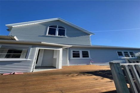 Photo of property in 41 Farm Road, Northland, Wellington, 6012