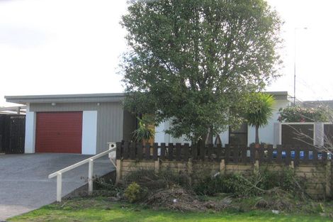 Photo of property in 327 Linton Crescent, Whangamata, 3620